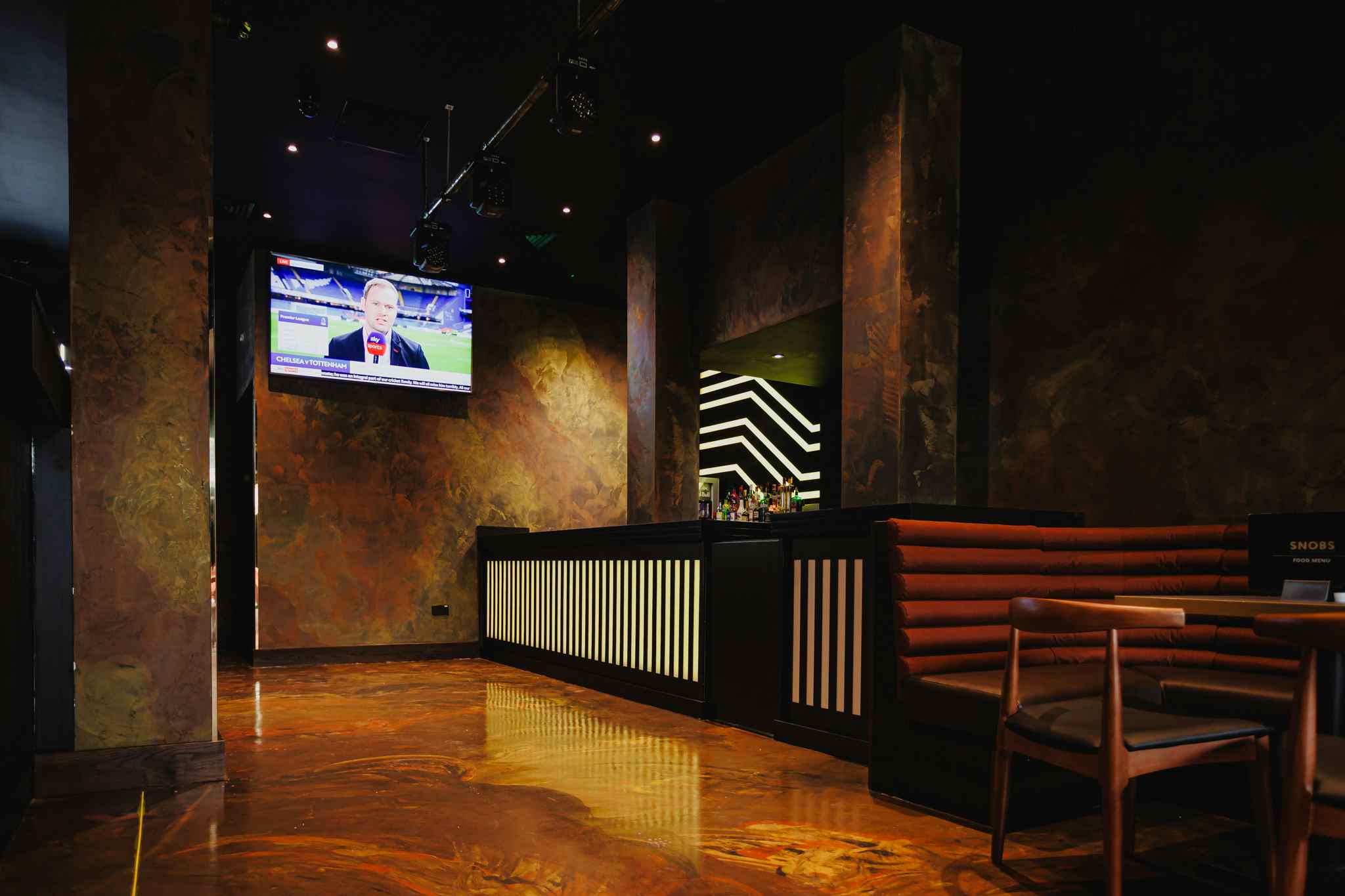 Lounge, SNOBS